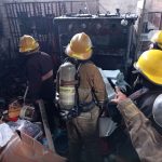 Locatarios y bomberos controlan incendio en bodega del Mercado Central