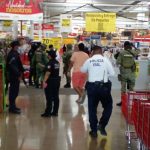 Falsa amenaza de bomba en supermercado genera despliegue policiaco