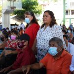 Beneficia gobierno de Abelina López  a  grupos vulnerables