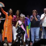 Engalana la cantante Dulce el Acapulco Pride Fest 2023