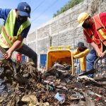 Realiza gobierno de Abelina López Rodríguez limpieza de canal en el Tecnológico