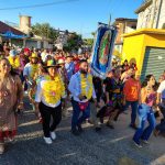 Asiste Abelina López Rodríguez al paseo del pendón del poblado de Tres Palos.