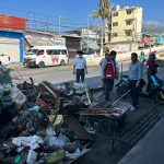 Notifica y retira Gobierno Municipal 12 vehículos que obstruían la vialidad.