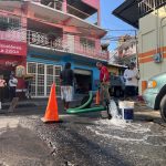 Repara CAPAMA, fuga de agua potable en el Barrio del Hueso.