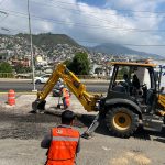 Realiza Gobierno Municipal trabajos de bacheo en Calzada Pie de la Cuesta.