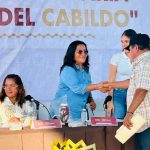 Reconocen vecinos de Casitas El Quemado a la Presidenta Abelina López Rodríguez.