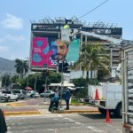 Realiza Gobierno Municipal de Acapulco trabajos preparativos para el Desfile de Globos Gigantes.