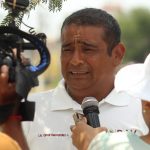 Embellece Gobierno de Abelina López Rodríguez áreas verdes en tramo Cayaco- Cruces.
