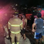 Sofocan Bomberos de Acapulco incendio en Vista del Mar.