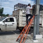 Repara gobierno de Abelina López Rodríguez semáforos afectados por tormenta "Dalila"