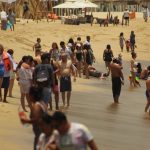 Acapulco, la playa de México, recibe a los primeros visitantes de este verano