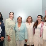 Reconocen liderazgo de Abelina López en recuperación turística de Acapulco