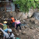 Atiende Servicios Públicos limpieza de calles y canal pluvial en Cuauhtémoc
