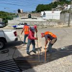 Acapulco renueva su infraestructura urbana con rejillas y cruces peatonales