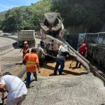 Repara Gobierno de Acapulco vialidad en zona de La Tolva