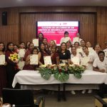 Entregan constancias a 44 personas que concluyeron su formación en el ciclo 2024-2025