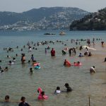 Turistas eligen Acapulco para disfrutar el fin de semana largo
