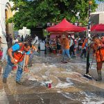 Embellece Gobierno Municipal el primer cuadro de la ciudad con brigada de limpieza