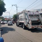 Atiende Saneamiento Básico limpieza de calles en Santa Cruz