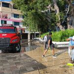 Atiende Servicios Públicos el zócalo de Acapulco con lavado integral