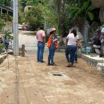 Pavimenta Gobierno de Acapulco calle Zapata en Icacos y restituye movilidad en la zona