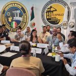 Participa Gobierno de Abelina López en Sesión del Comité Local de Cruceros