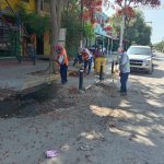 Atiende Saneamiento Básico calles y avenidas con labores de limpieza