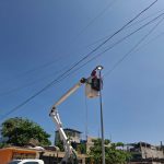 Avanza rehabilitación e instalación de luminarias en comunidades de Acapulco
